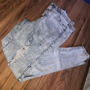 Acid Wash Jeans